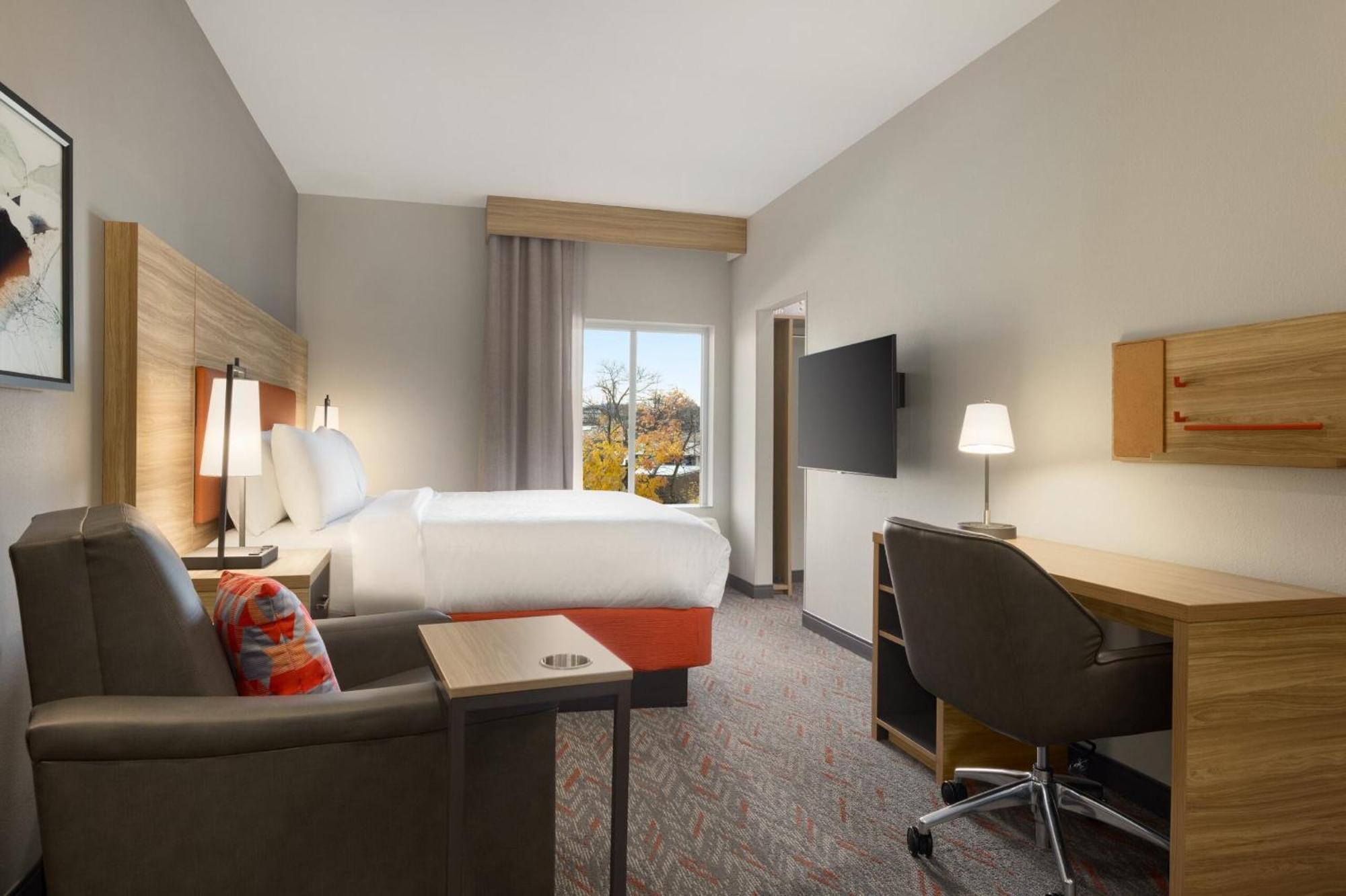 Candlewood Suites Miami - Doral By Ihg Tamiami Exterior foto